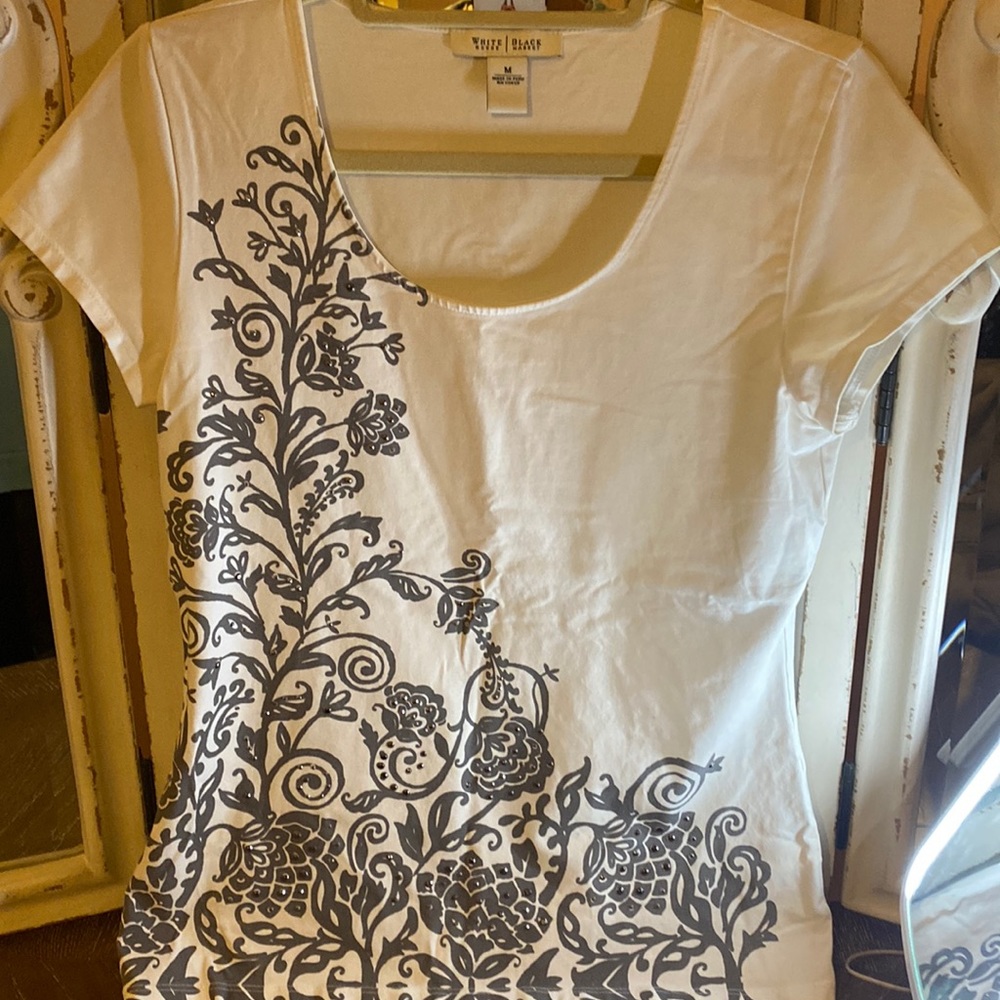 White House/Black Market short sleeve top . Jeweled. Size M